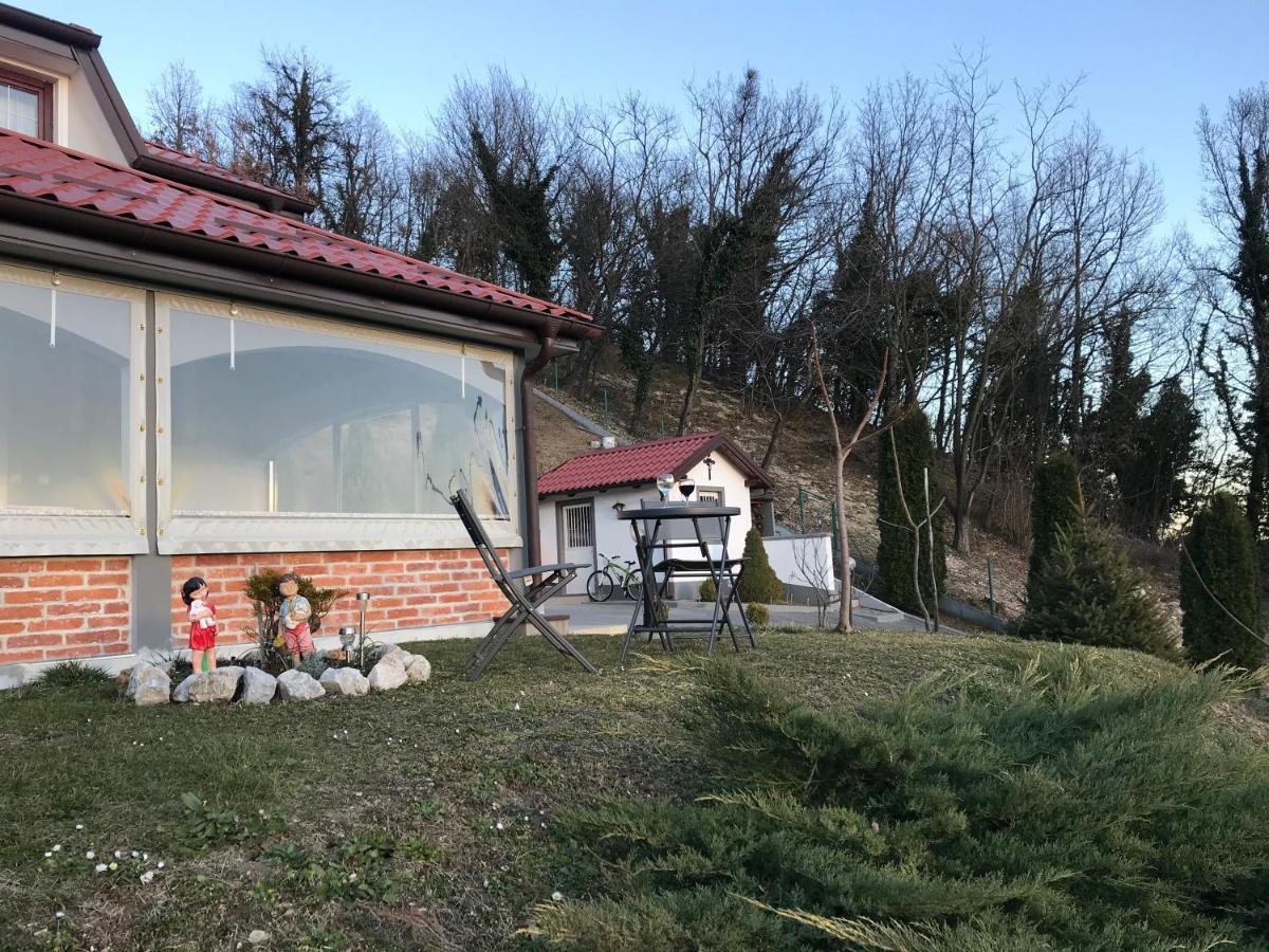 Apartamento Kuca Za Odmor Magdalena&V Krapina Exterior foto